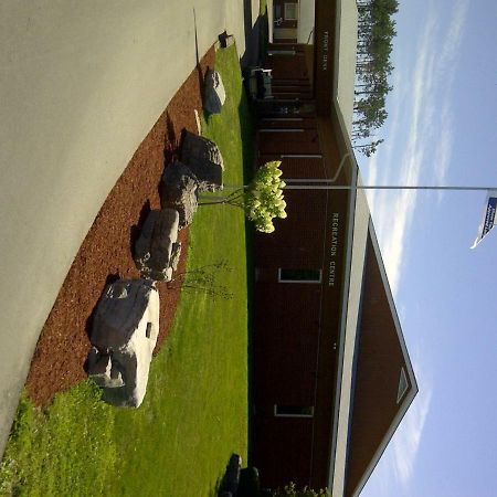 Red Pine Inn & Conference Centre Alliston Eksteriør billede